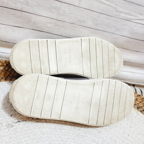 VINCE CORBIN SLIP-ON SNEAKER, SZ 9 - Picture 10 of 10